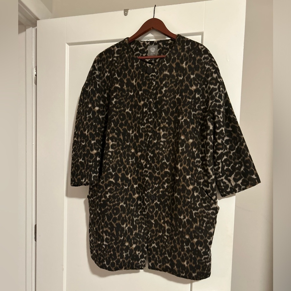 Vince Camuto lightweight faux smooth fur like leopard jacket